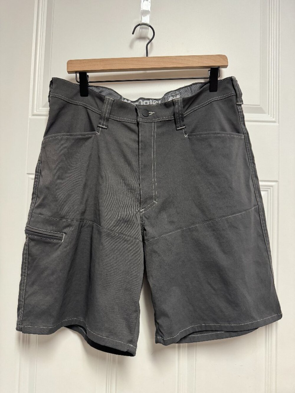 Men's Wrangler Outdoor Series Tech Shorts,  Charcoal Grey, 34" W, 9" L